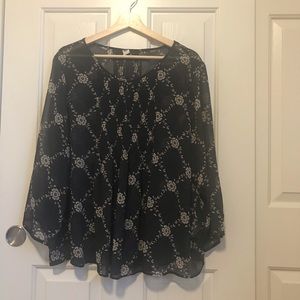 Old Navy Floral Print Sheer Blouse. XL